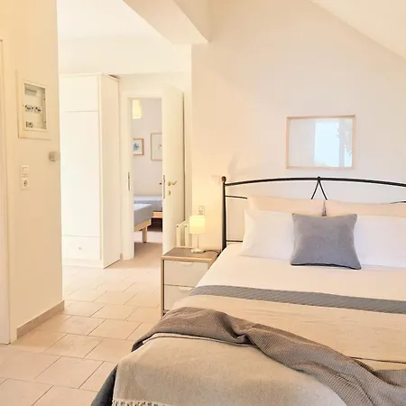 Kalamies - Secluded Skala (Kefalonia)